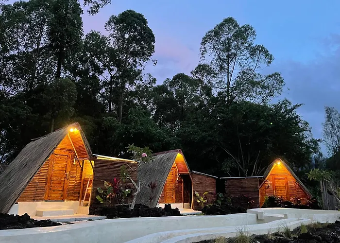 Guest house Triangular House And Hot Spring Kubupenlokan
